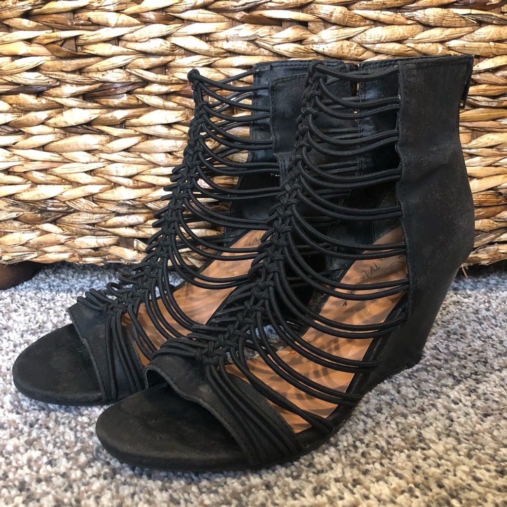 Coconuts by Matisse Black Strappy Gladiator Wedge Sandals